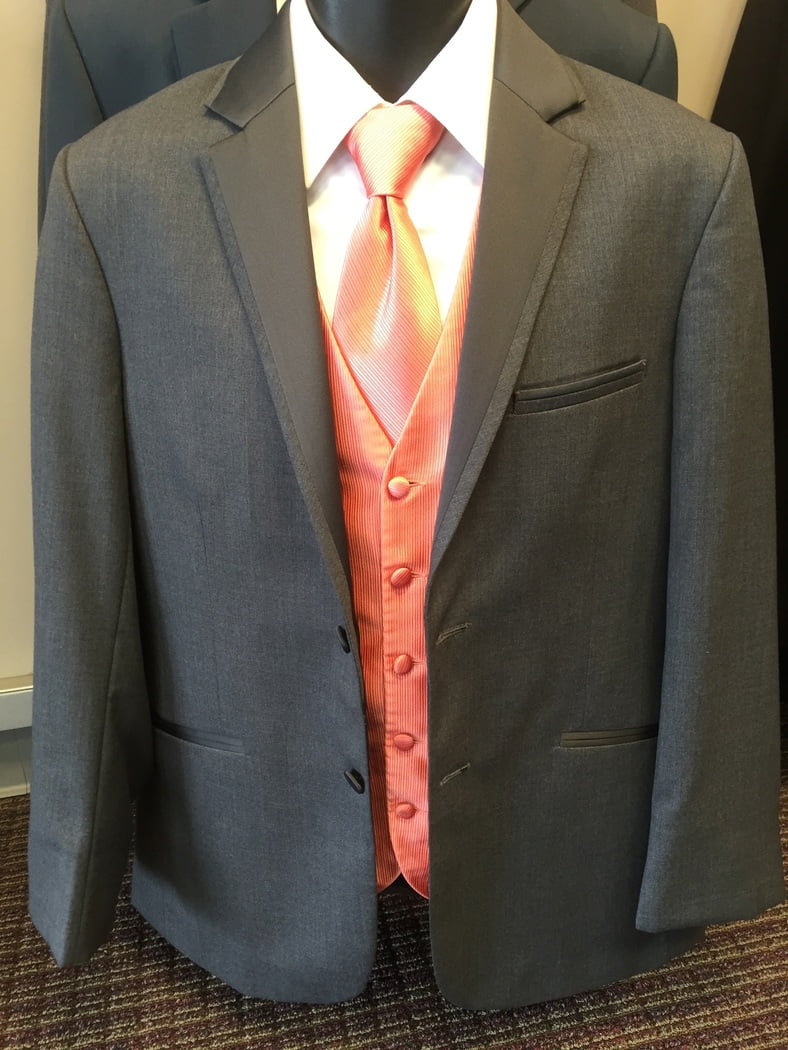 Latest Men's Suit Designs for a Wedding 4